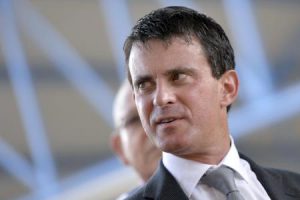 Impôts, Valls confirme une baisse pour les PME
